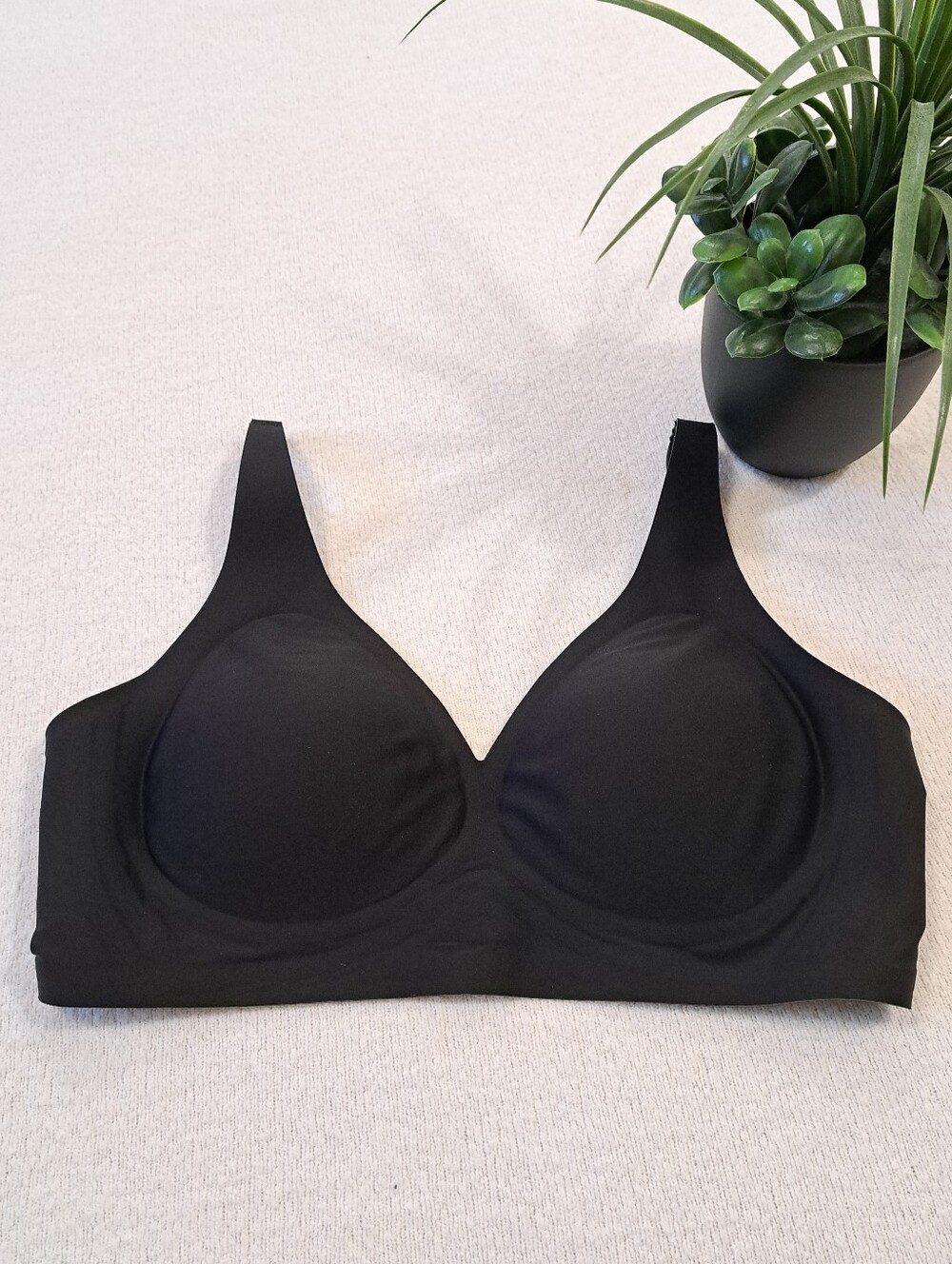 Buffalo David Bitton Seamless Black Wireless Bra Women's Size Largew Adjustable